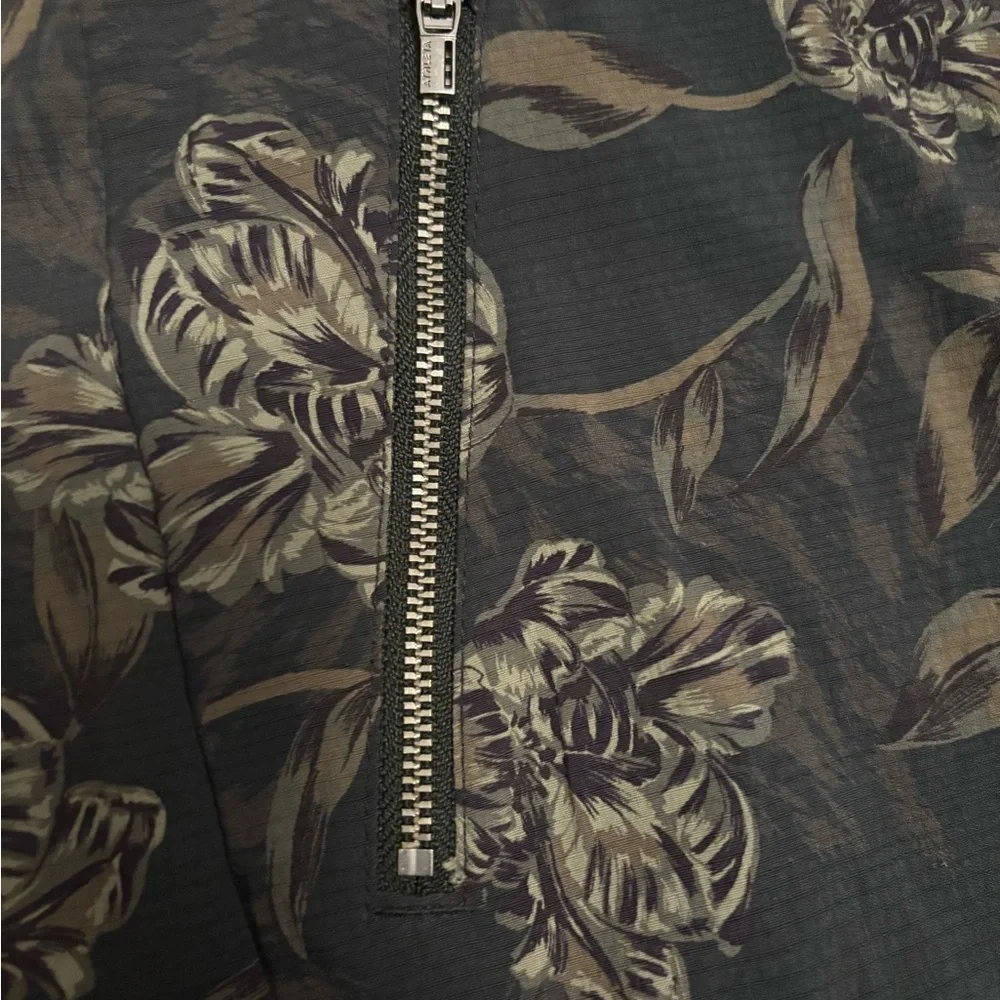 Athleta Trekkie North Printed Jogger Pants Black Floral Size 10 - Picture 4 of 8